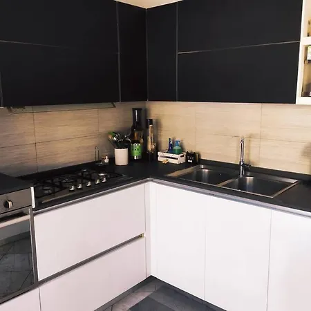 Large House 3 Floors 'n Sea 아파트 Vitinia