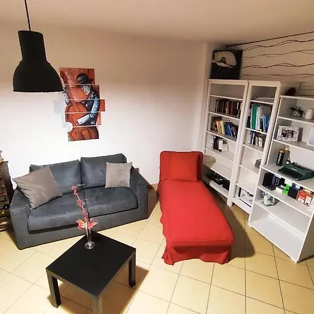 Large House 3 Floors 'n Sea