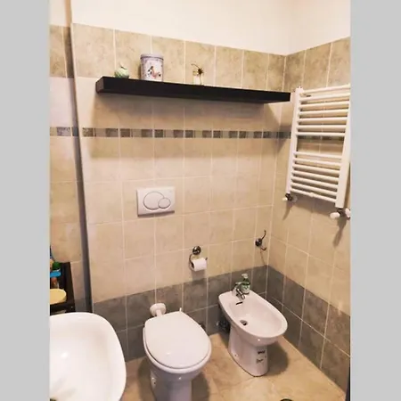 Large House 3 Floors 'n Sea